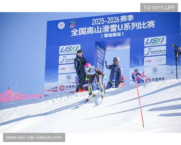 高山滑雪训练营推广青少年安全滑雪手册减少事故发生，高山滑雪的规范竞赛项目有哪些